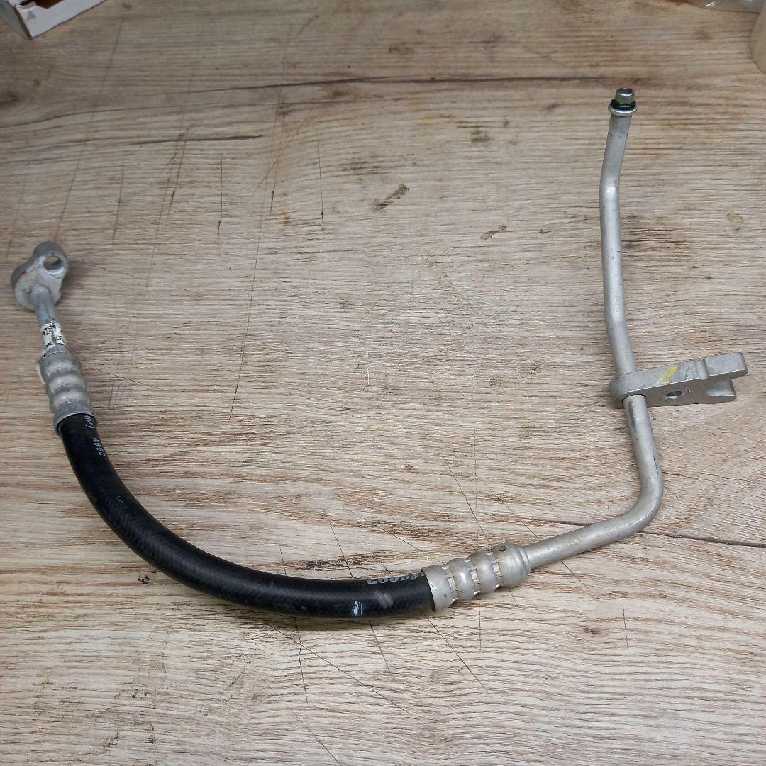 трубка кондиционера Lincoln Navigator 2 поколение 2006, 5.4 л., бензин, АКПП, полный привод, 5L1H19D603AA - фото №1