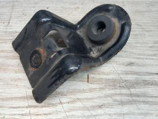 кронштейн радиатора Subaru Forester 3 поколение (SH) 2010, 2.5 л., бензин, 45124SC000