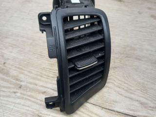 дефлектор обдува салона Kia Sorento 2 поколение 2012, 2.4 л., бензин, МКПП, передний привод, 974201U000VA