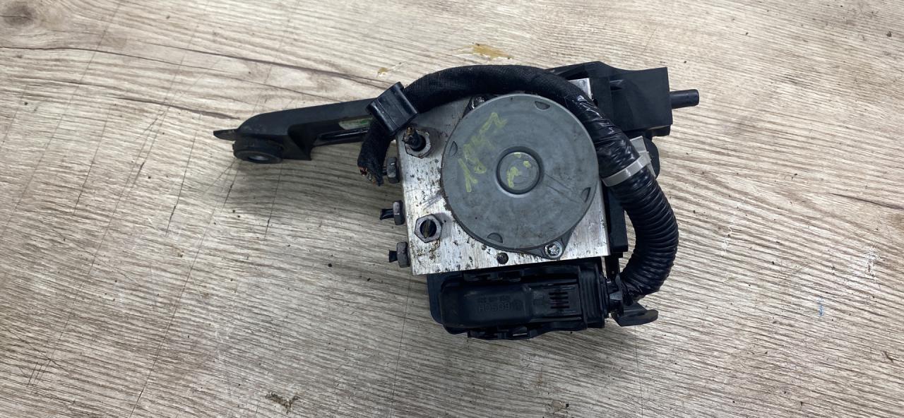 блок ABS Chevrolet Cruze 2 поколение 2018, 1.4 л., бензин, седан, 39104416, 84113790 - фото №1