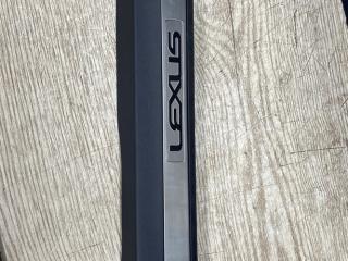 накладка на порог Lexus NX 1 поколение [рестайлинг] AYZ15 2019, 2.5 л., 2AR-FXE, гибрид, вариатор, 1h9, полный привод, правый руль, 67910780