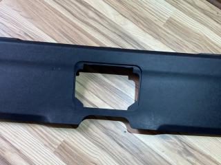 крышка аккумулятора Lexus NX 1 поколение [рестайлинг] AYZ15 2019, 2.5 л., 2AR-FXE, гибрид, вариатор, 1h9, полный привод, правый руль, 58464-78020