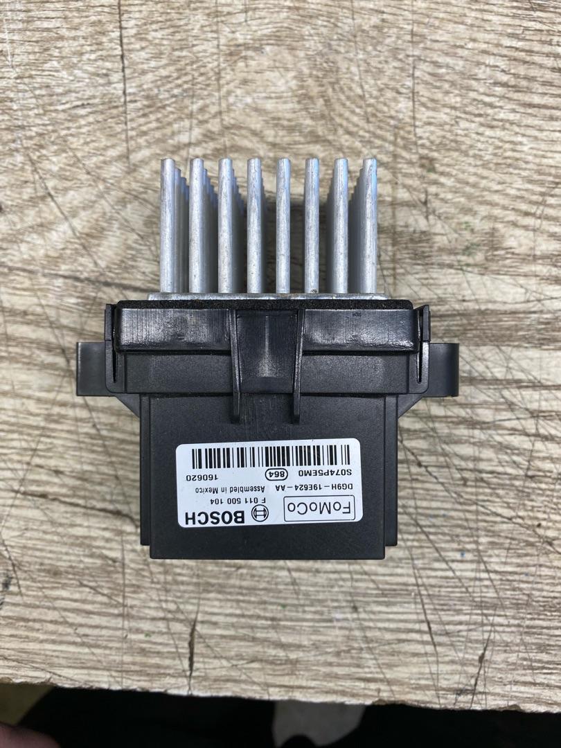 сопротивление печки Lincoln MKZ 2017, 3.0 л., бензин, DG9H19E624AA - фото №1