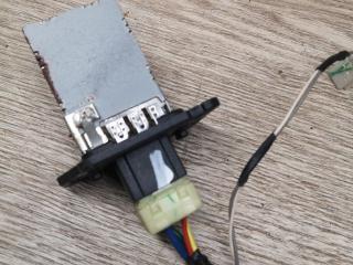 сопротивление печки Kia Sorento 2 поколение 2012, 2.4 л., бензин, МКПП, передний привод