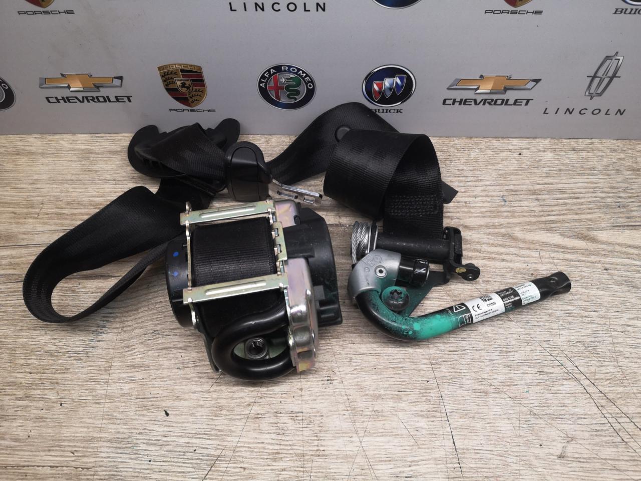 ремень безопасности Jaguar F-Pace 1 поколение 2019, 2.0 л., бензин, GX73614B02AB, 635394200B - фото №1