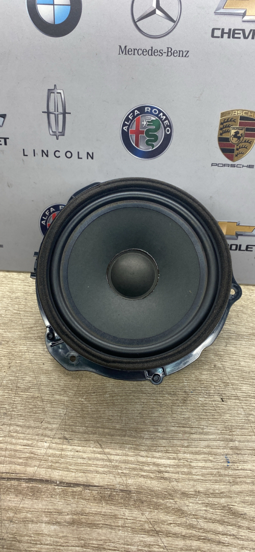 динамик двери Jaguar F-Pace 1 поколение 2018, 2.0 л., дизель, АКПП, GX7318808 - фото №1