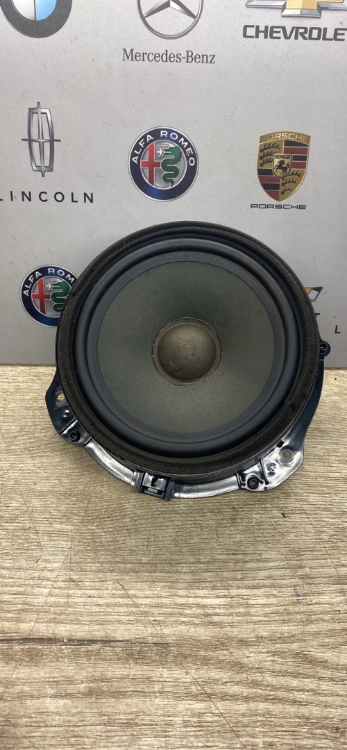 динамик двери Jaguar F-Pace 1 поколение 2018, 2.0 л., дизель, АКПП, GX7318808 - фото №1