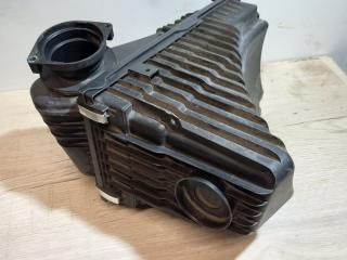 корпус воздушного фильтра Audi Q7 4L 4LB 2007, 4.2 л., BAR, бензин, АКПП, 6y / z7s, внедорожник 5 дв., полный привод, 7L6128601Q