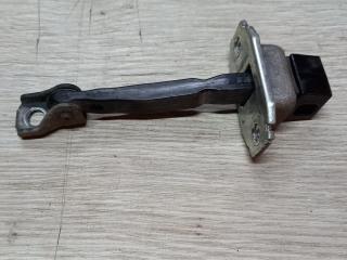 ограничитель открывания двери Mitsubishi Outlander 2 поколение 2008, 3.0 л., бензин, MR587946