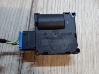 моторчик заслонки печки Audi Q7 4L 4LB 2007, 4.2 л., BAR, бензин, АКПП, 6y / z7s, внедорожник 5 дв., полный привод, 4F0820511B