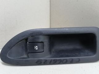 кнопка стеклоподъемника двери задней Renault Laguna 2 поколение [рестайлинг] 2006, 1.9 л., дизель, 6МКПП, красная, хетчбэк 5 дв., передний привод, 8200220507
