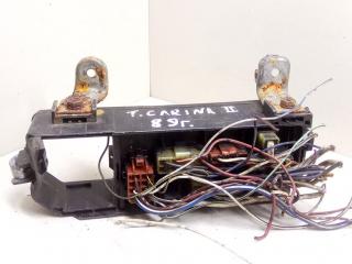 блок предохранителей Toyota Carina T170 1989