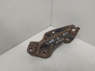 кронштейн КПП Toyota Yaris P1 2001