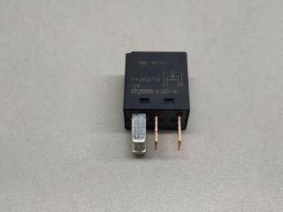 реле (прочие) Mitsubishi Diamante 1 поколение 1997, MB953382, V23075, TYCO-E1001-X1