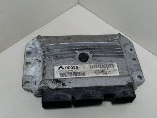 блок управления двигателем Renault Modus 1 поколение 2004, 1.4 л., i, K4J 770, бензин, 5МКПП, красный, хетчбэк 5 дв., передний привод, 8200376474, 8200411717, 21584913-3A, 4288851262