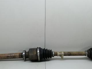 полуось передняя правая (приводной вал, ШРУС) Renault Megane 2 поколение 2003, 1.4 л., i, K4J 730, бензин, МКПП, серебристый, хетчбэк 5 дв., передний привод, 8200436366