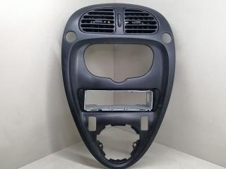 рамка под магнитолу Peugeot 407 1 поколение 2006, 1.6 л., HDi, 9HY (DV6TED4), дизель, МКПП, серый, передний привод