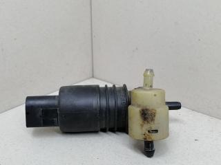 насос (моторчик) омывателя стекла Volkswagen Polo 3 поколение 1996, 1.4 л., i, APQ, бензин, МКПП, зелёный, хетчбэк 5 дв., передний привод, 1H6955651