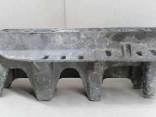 кронштейн (крепление) впускного коллектора Renault Laguna 1 поколение 1998, 1.6 л., i, K4M 720, бензин, МКПП, зелёный, хетчбэк 5 дв., передний привод, 7700110112