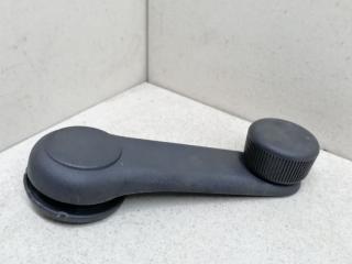 ручка стеклоподъемника задней правой Hyundai i30 1 поколение 2009, 1.6 л., CRDi, дизель, 5МКПП, серебристый, хетчбэк 5 дв., передний привод, 82630-22001