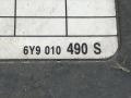 лючок топливного бака Skoda Fabia 1 поколение [рестайлинг] 2006, 1.4 л., TDi, BNV, дизель, чёрная, универсал, передний привод, 6Y9010490S, 1H0010092L - фото №5
