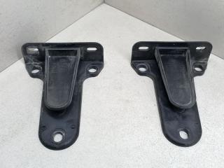 Крепление бампера переднего Renault Safrane 1 поколение [рестайлинг] 1998, 2.0 л., i, N7Q 710, бензин, 5МКПП, серебристый, хетчбэк 5 дв., передний привод, 7700846674