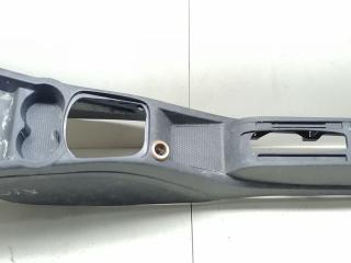 консоль салона Fiat Punto 3 поколение 2007, 1.3 л., дизель, 5МКПП, салатовый, хетчбэк 5 дв., передний привод