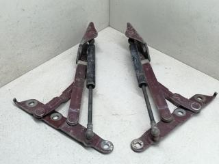 петля крышки багажника Nissan Primera P10 1992
