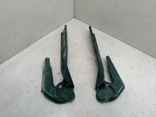 петля капота Audi A4 B5 1997, 1.9 л., TDi, AHU, дизель, 5МКПП, зелёный, седан, 8D0823301B, 8D0823302B