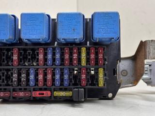 блок предохранителей Nissan Navara D22 2000, 24311-0E000, 7240-4047YB1