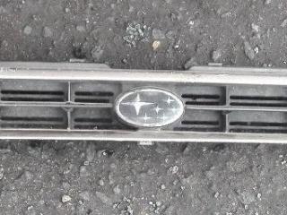 решетка радиатора Subaru Legacy 1 поколение 1992