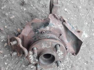 кулак поворотный правый Nissan Primera P10 1996