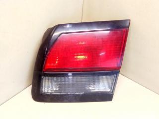 фонарь крышки багажника правый Mazda 626 GF 1998, 2.0 л., i, бензин, МКПП, темно-зеленый, хетчбэк 5 дв., передний привод