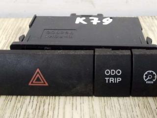 кнопка аварийной сигнализации Toyota Prius 2 поколение 2008, 1.5 л., бензин, АКПП, черный, хетчбэк 5 дв., передний привод