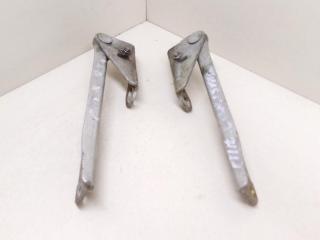 петля капота Mitsubishi Carisma 1 поколение 1997