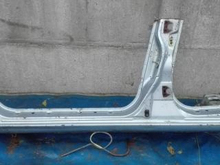порог левый Mazda 323F BJ 1999