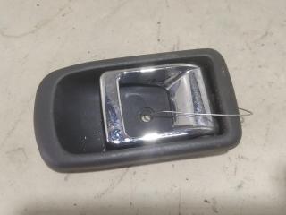 ручка внутренняя передняя левая Daihatsu Sirion 1 поколение M100 2000, 1.0 л., i, EJ-VE, бензин, МКПП, зеленый перламутр, хетчбэк 5 дв., передний привод