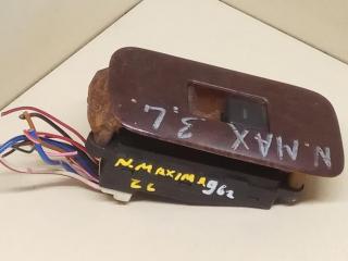 кнопка стеклоподъемника двери задней Nissan Maxima A32 1996, 8296041U00