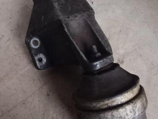 подушка крепления двигателя Volkswagen Passat B5 1997, 1.8 л., AEB, бензин, МКПП, синий, универсал, передний привод