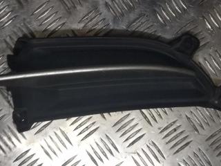 заглушка (решетка) в бампер Mitsubishi Colt 6 поколение (Z20/Z30) 2006