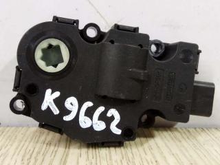 моторчик заслонки печки Mercedes-Benz R-Класс W251 V251.165 2006, 3.5 л., i, M 272.967, бензин, АКПП, фиолетовый, минивэн, полный привод, EFB336