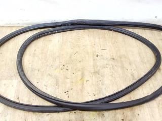 уплотнитель двери Volkswagen Touareg 1 поколение 2005, 3.2 л., i, BMX, бензин, АКПП, серый, внедорожник 5 дв., полный привод