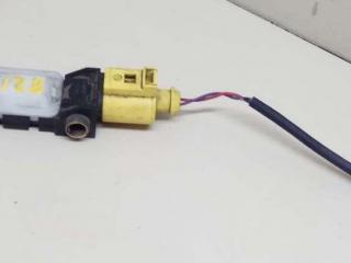 датчик удара Audi A4 B6 2003, 1.9 л., дизель, МКПП, универсал, 8E0959651B