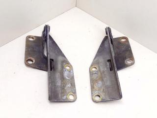 петля капота Nissan Almera N15 1996