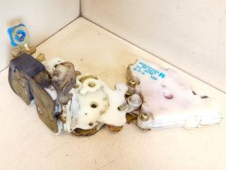 замок двери передней правой Nissan Primera P10 1994, красный, 80552011U60, 89-A519