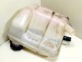 бачок расширительный Ford Focus 1 поколение 1998, 1.4 л., i, бензин, МКПП, красный, хетчбэк 5 дв., передний привод - фото №2