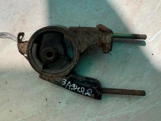 подушка крепления КПП Toyota Yaris P1 2003, 1.3 л., i, бензин