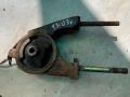подушка крепления КПП Toyota Yaris P1 2003, 1.3 л., i, бензин - фото №2