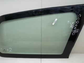 стекло кузовное боковое правое Kia Sorento 1 поколение 2004, 2.5 л., CRDi, D4CB, дизель, МКПП, серебристый, внедорожник 5 дв., полный подключаемый привод, 878203E000