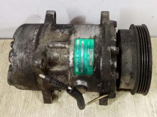 компрессор кондиционера Renault Scenic 1 поколение 1996, 1.6 л., i, K7M 710, бензин, МКПП, синий, минивэн, передний привод, 7700272987